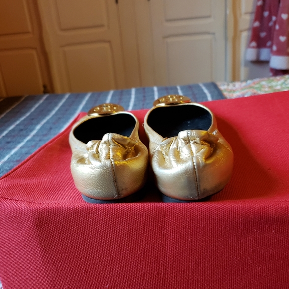 Shoes - Picture 4 of 4